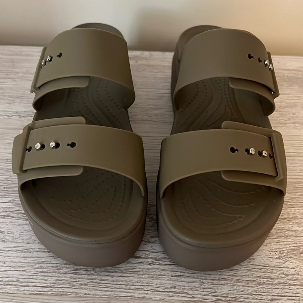 Platform Crocs